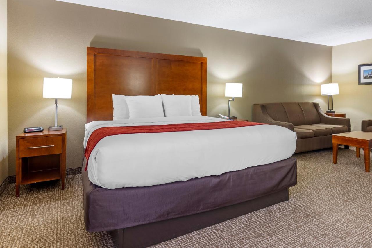 Hotel Comfort / Charlotte 3*