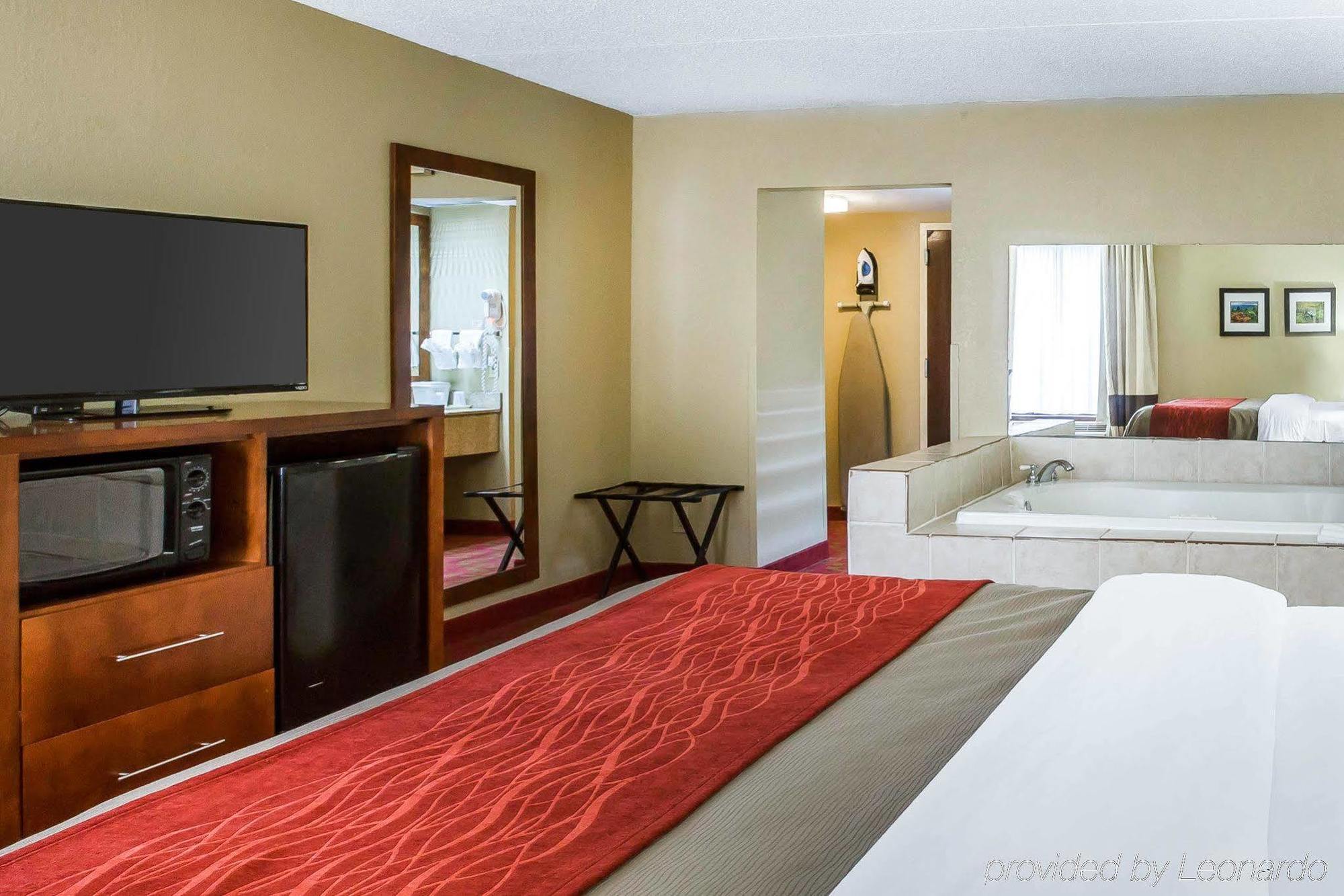 Comfort / Charlotte Hotel